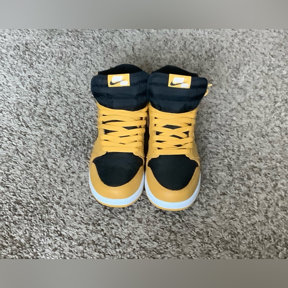 Nike Size 7 Big Kid Women Size 8 Excellent Like New Codition